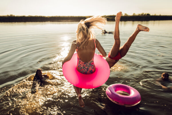 Safe Swimming for Healthy Eyes: What You Need to Know This Summer