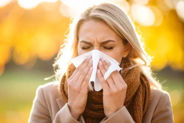 How Fall and Winter Allergies Affect Your Eyes